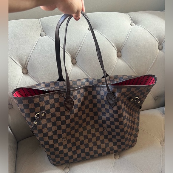 Louis Vuitton Purse with Wristlet❤️🔥 - Picture 2 of 8